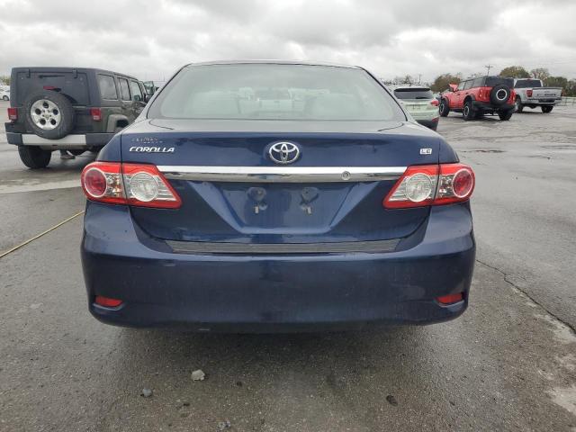 Toyota Corolla Base Image 9