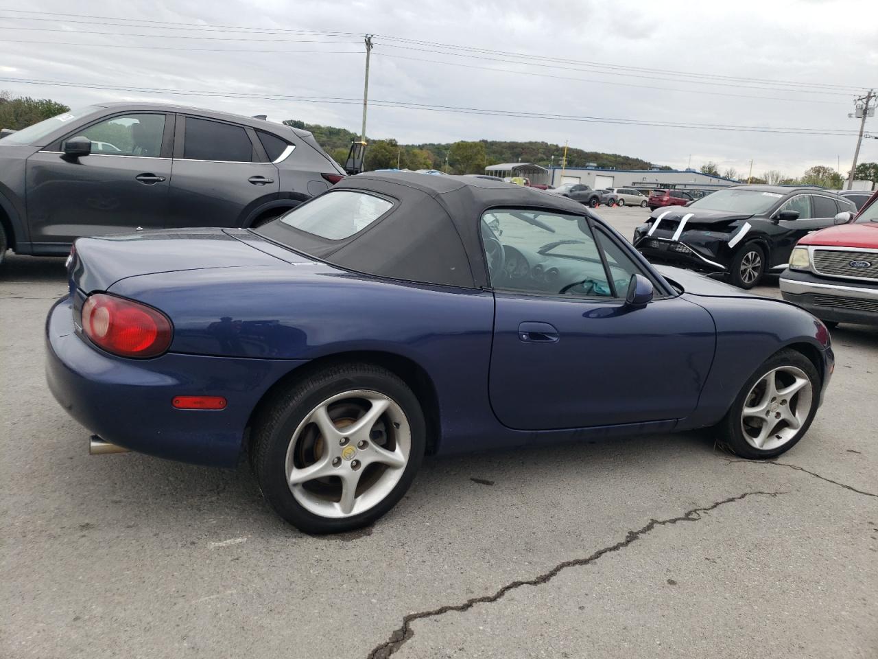 Mazda Mx5 Base Image 11