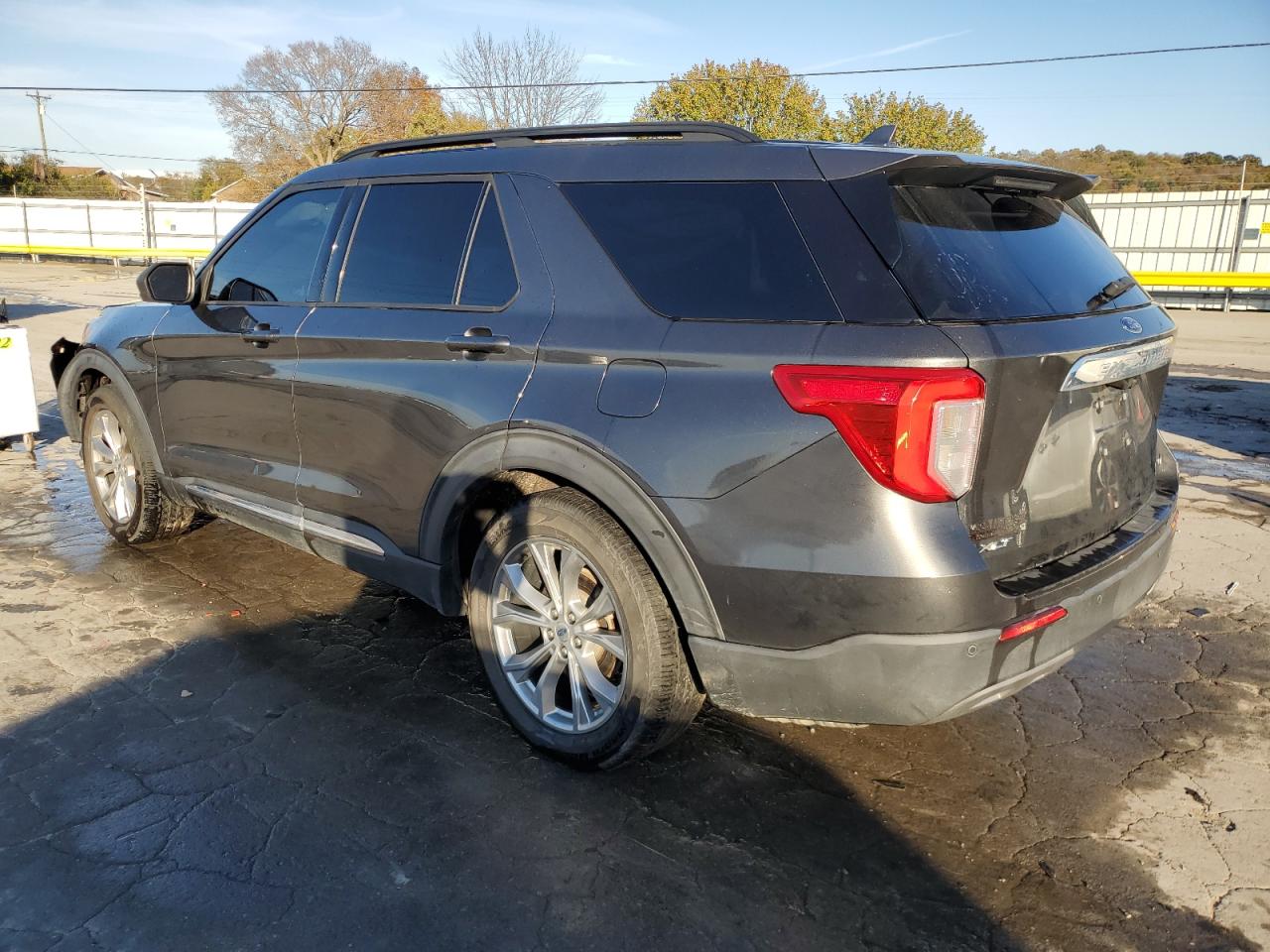 Ford Explorer Xlt Image 4