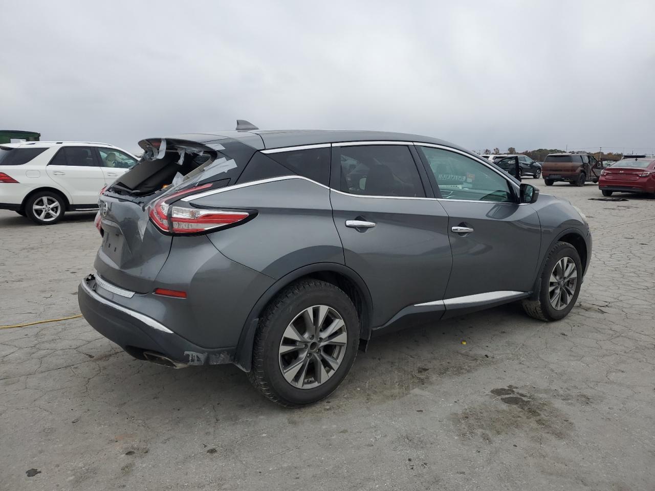 Nissan Murano S Image 7
