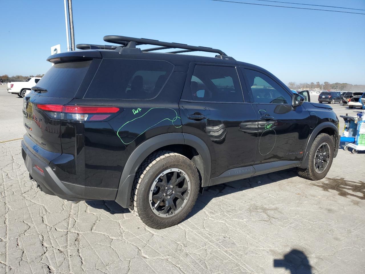 Nissan Pathfinder Rock Creek Image 13