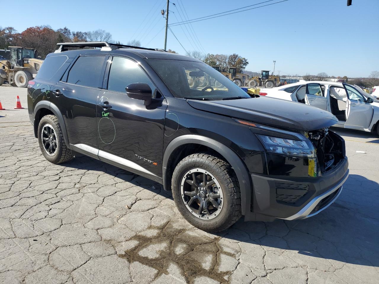 Nissan Pathfinder Rock Creek Image 6