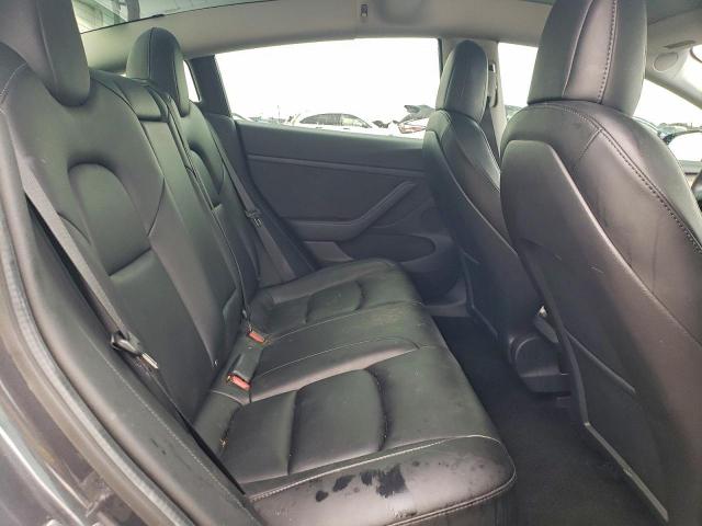 Tesla Model 3 Image 9