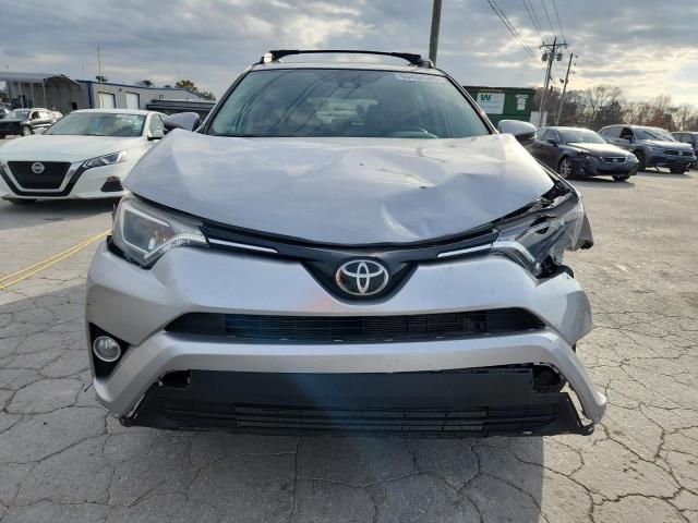 Toyota RAV4 Adventure Image 6