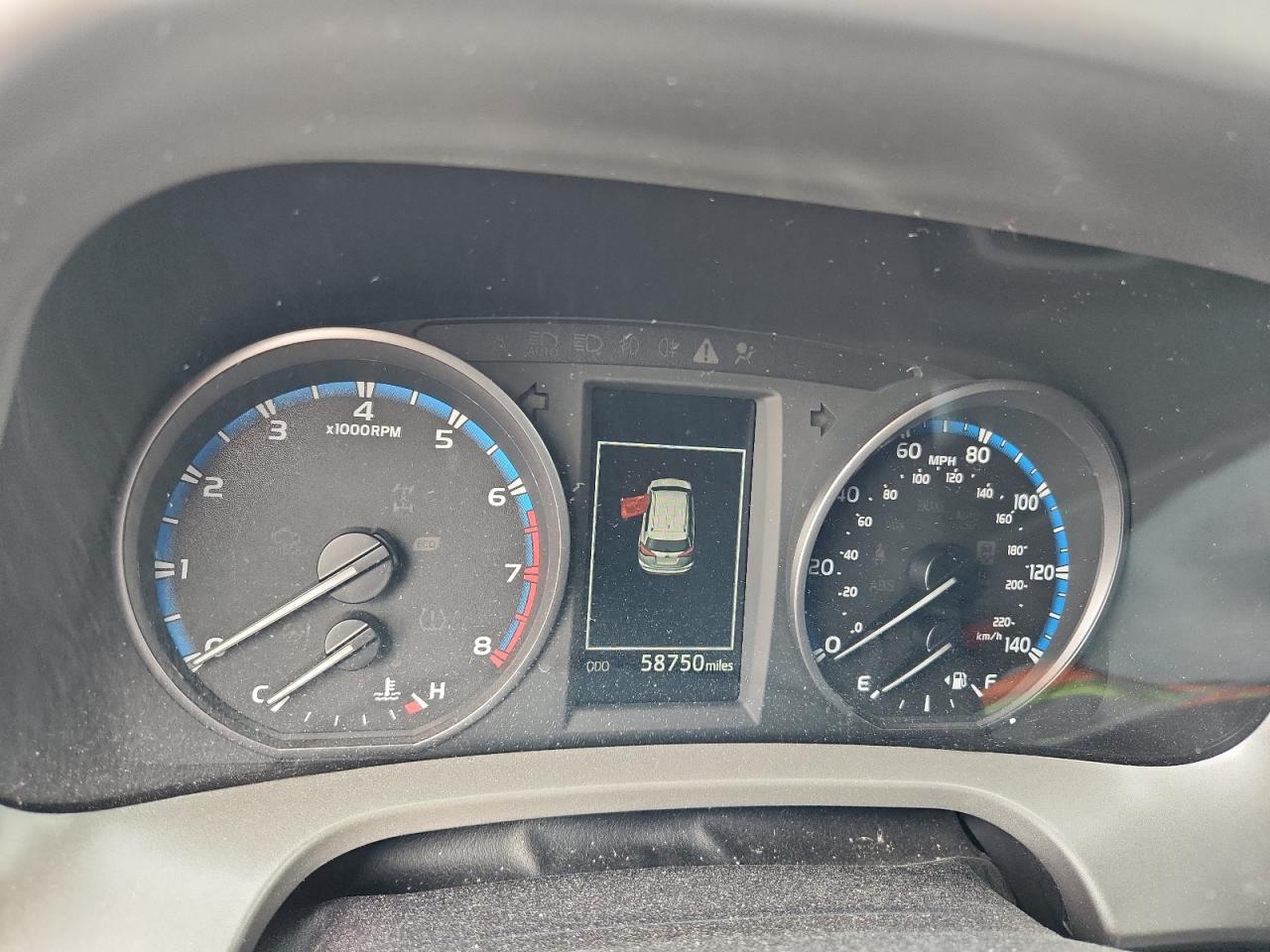 Toyota RAV4 Adventure Image 2