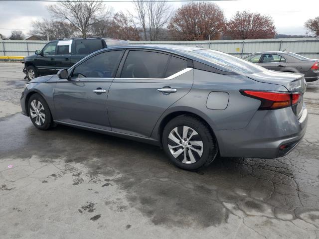 Nissan Altima S Image 6