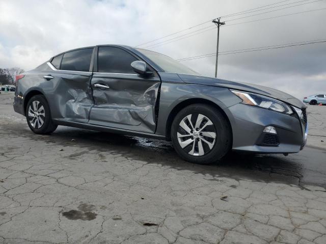 Nissan Altima S Image 2