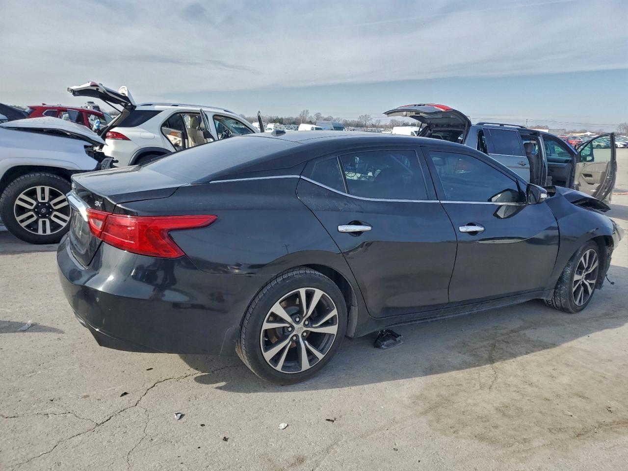 Nissan Maxima 3.5s Image 3