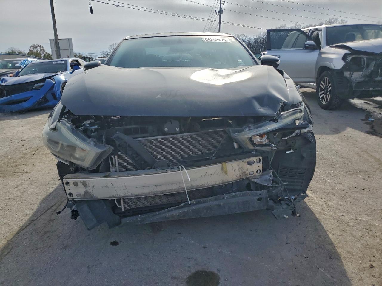 Nissan Maxima 3.5s Image 4