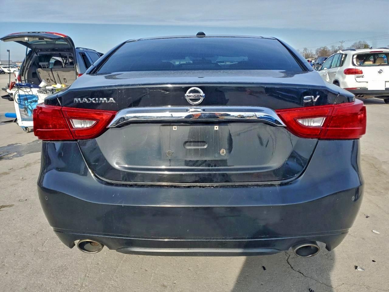 Nissan Maxima 3.5s Image 8