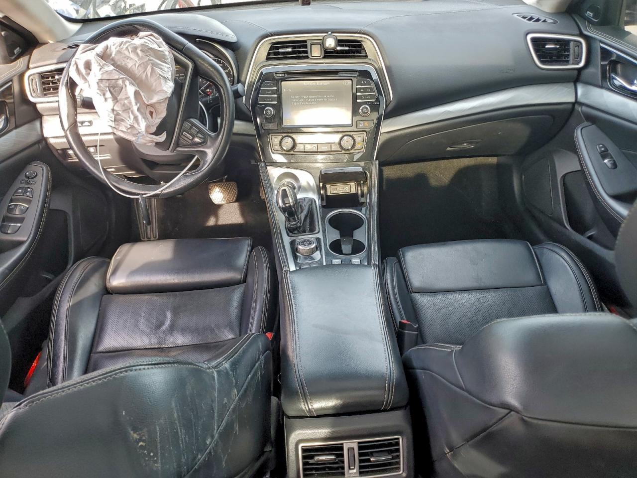 Nissan Maxima 3.5s Image 9