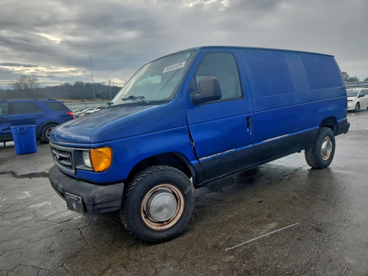 Ford Econoline E250 Van Image 1