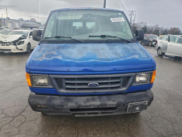 Ford Econoline E250 Van Image 8