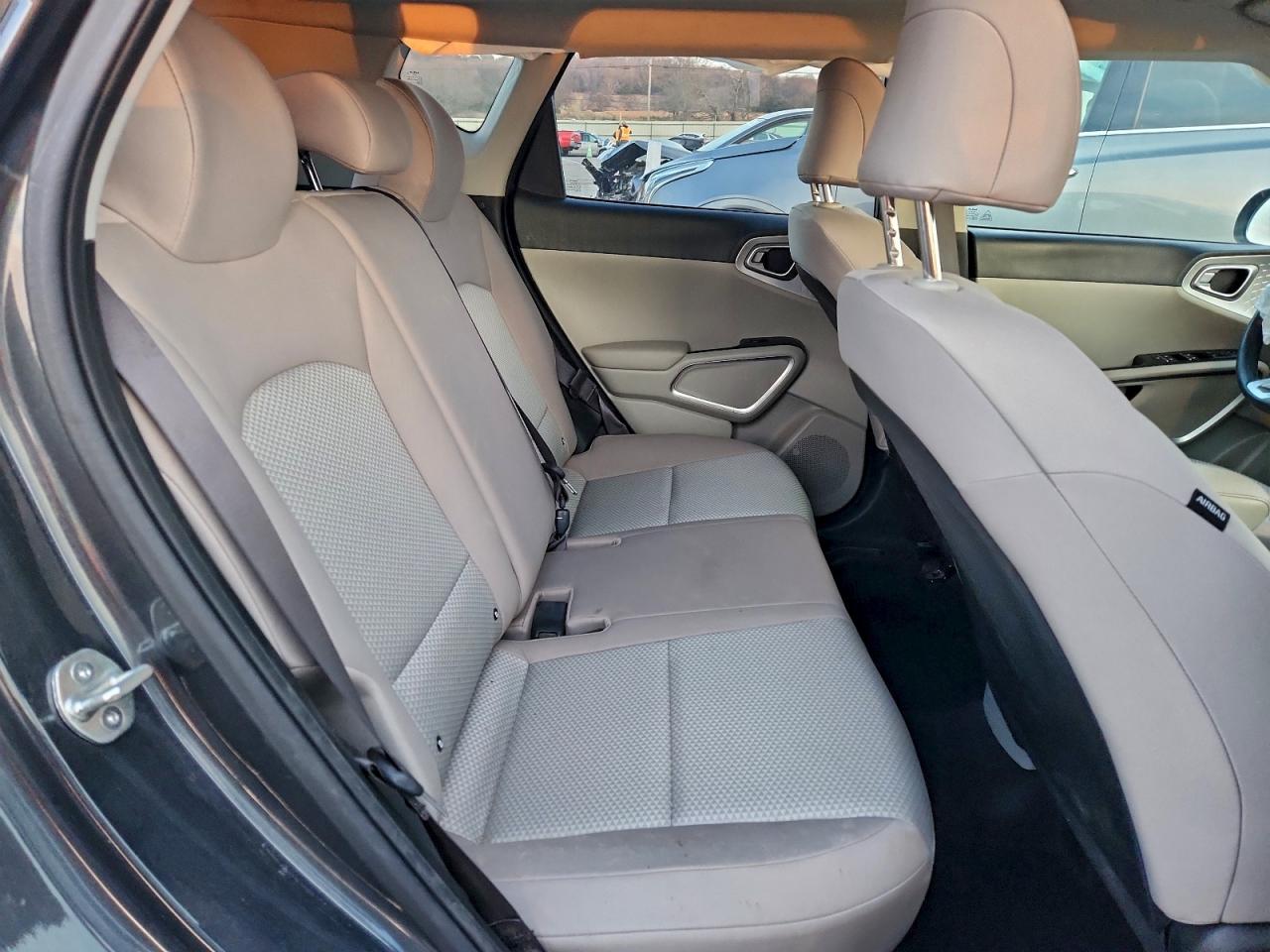 Kia Soul Lx Image 11