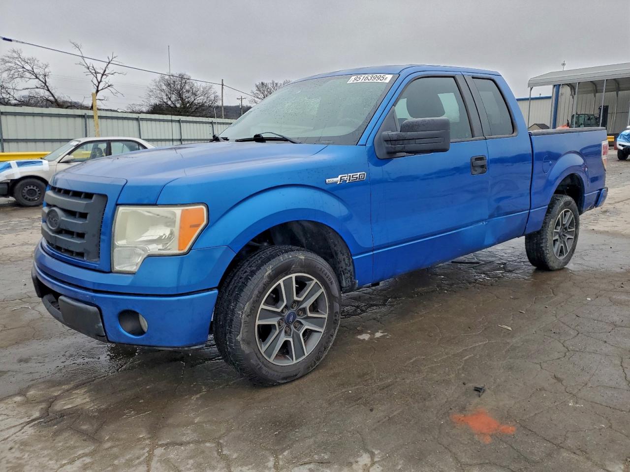 Ford F-150 Super Cab Image 1