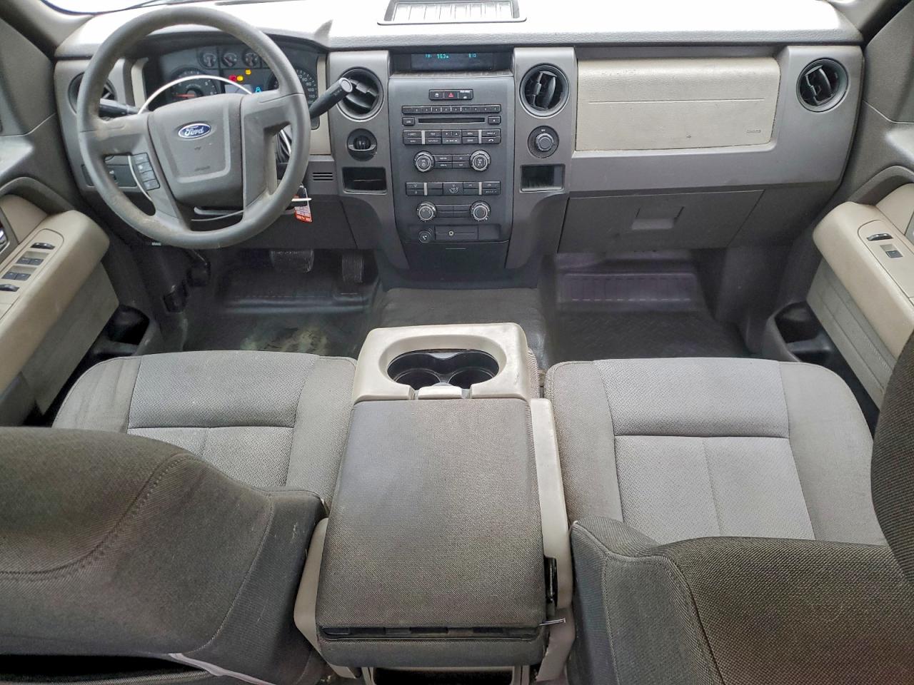 Ford F-150 Super Cab Image 5