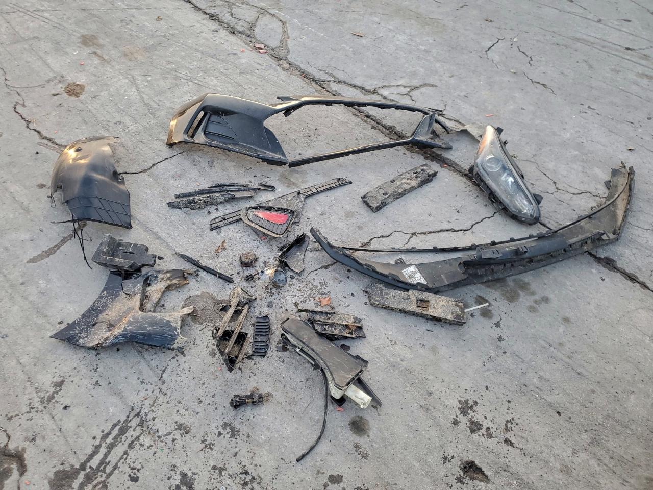 Hyundai VELOSTER Base Image 12