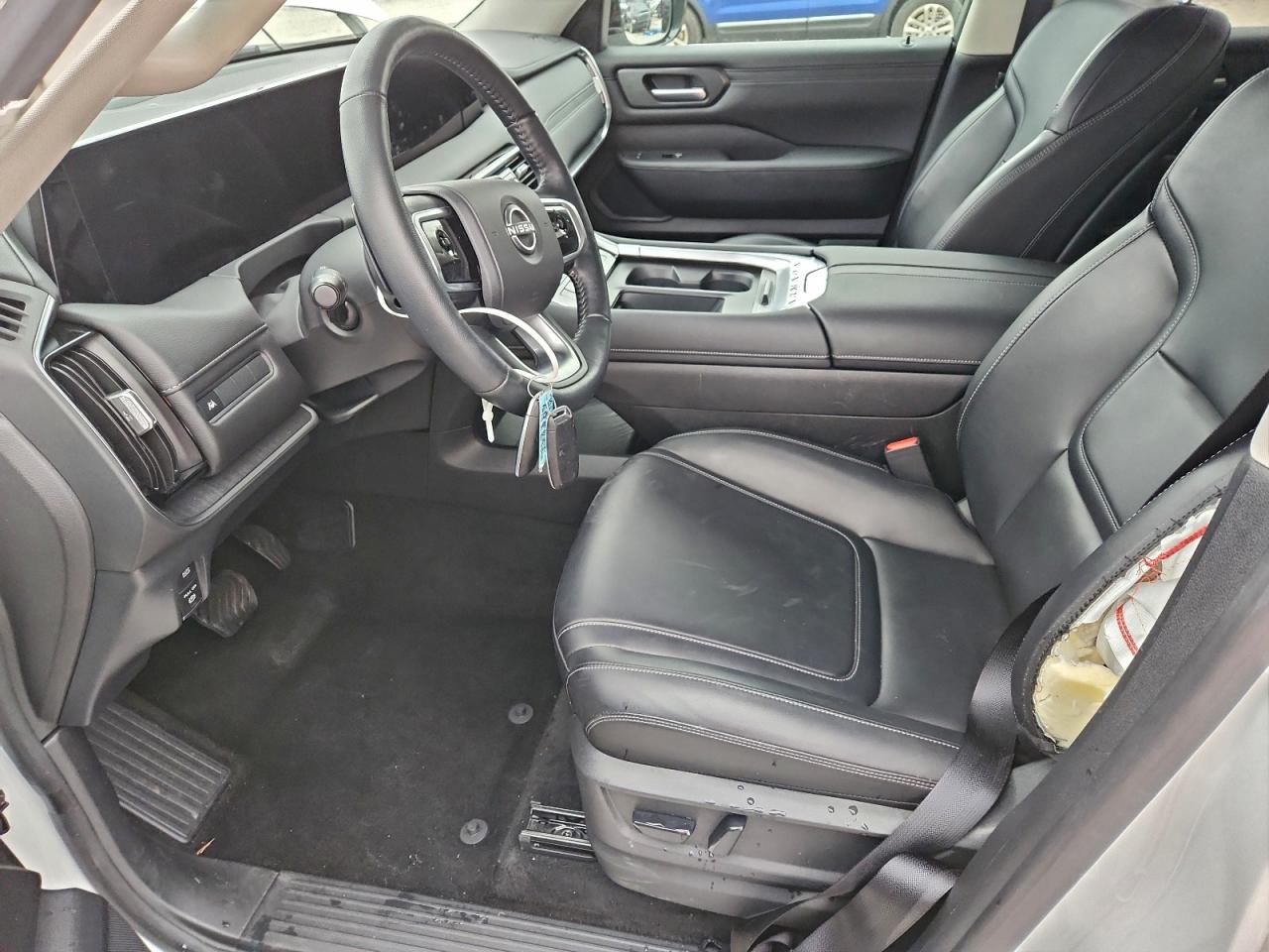 Nissan Armada Sv Image 11