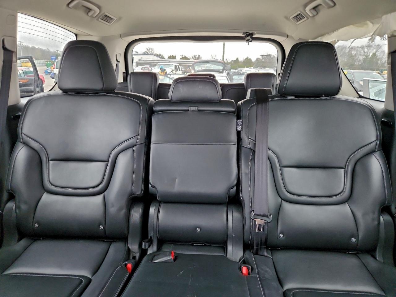 Nissan Armada Sv Image 6