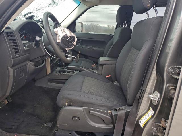 Jeep Liberty Sport Image 11