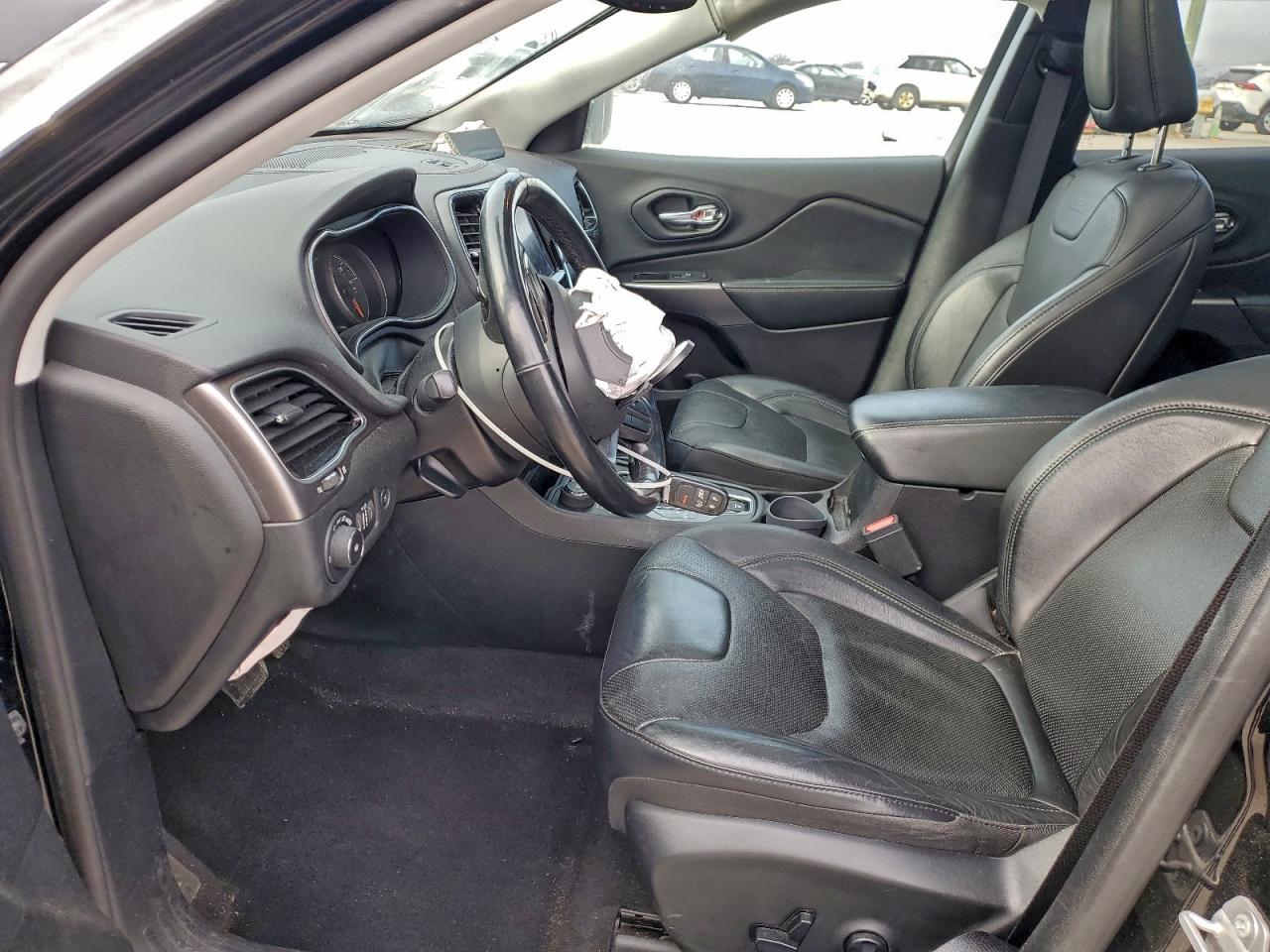 Jeep Grand Cherokee Limited Image 13