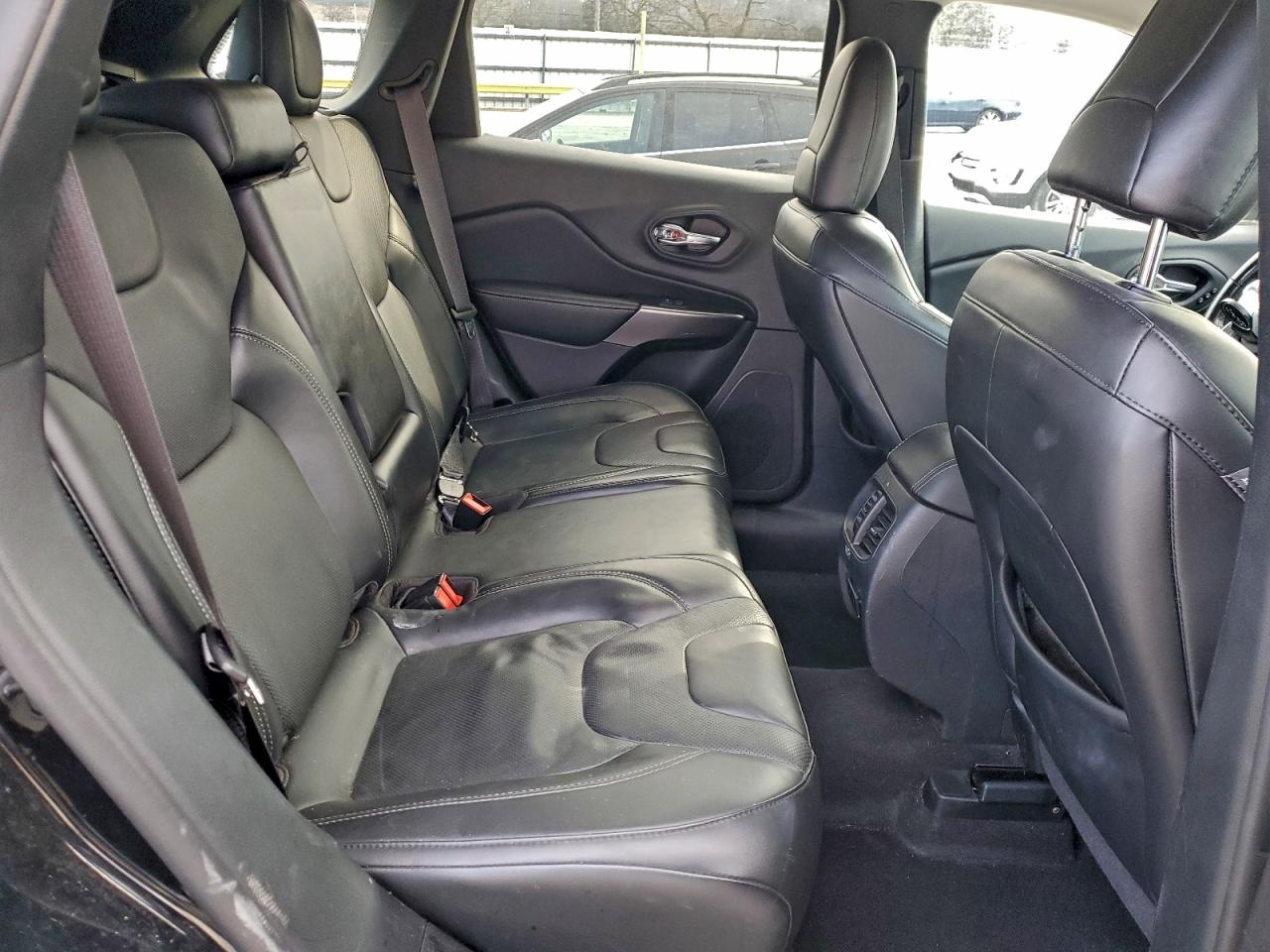 Jeep Grand Cherokee Limited Image 10