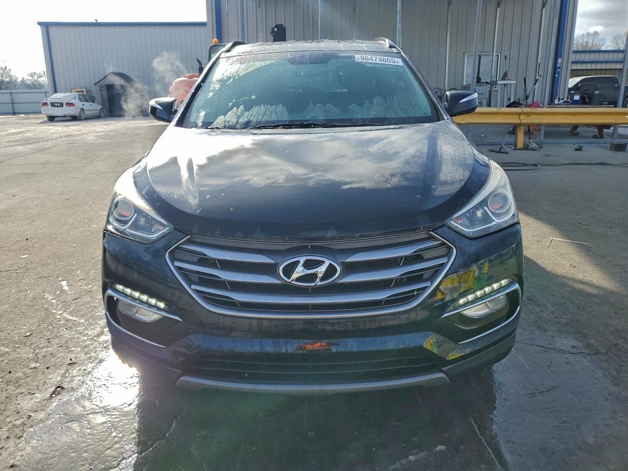 Hyundai SANTA FE Image 2