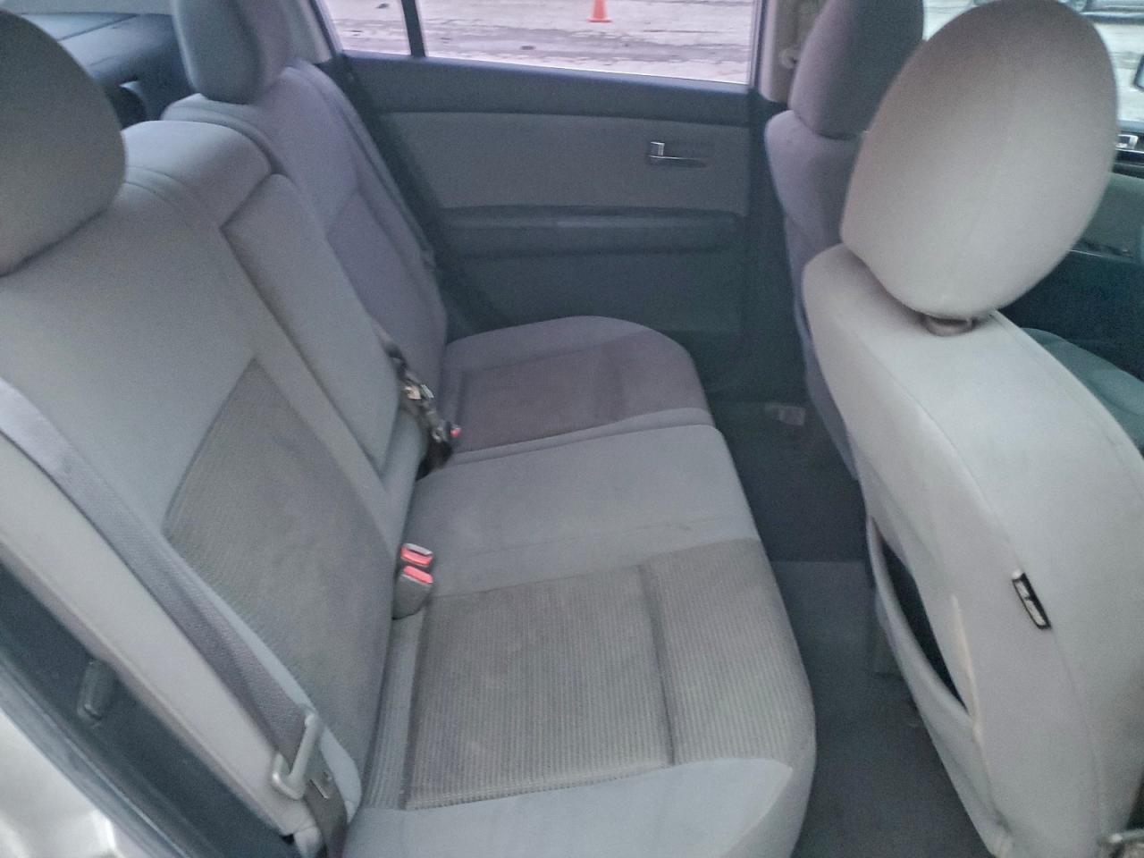 Nissan Sentra 2.0 Image 12