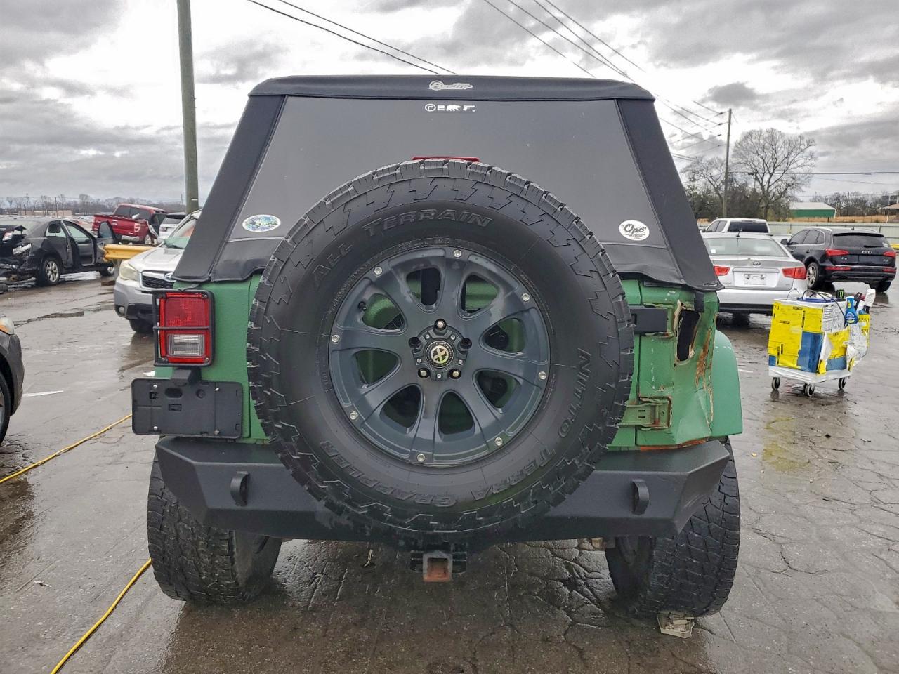 Jeep Wrangler Sahara Image 2