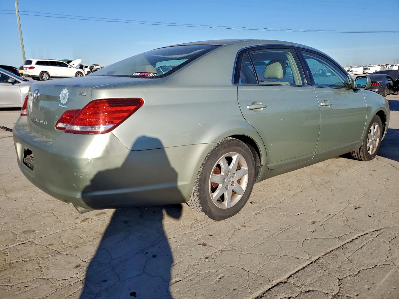 Toyota Avalon Xl Image 11