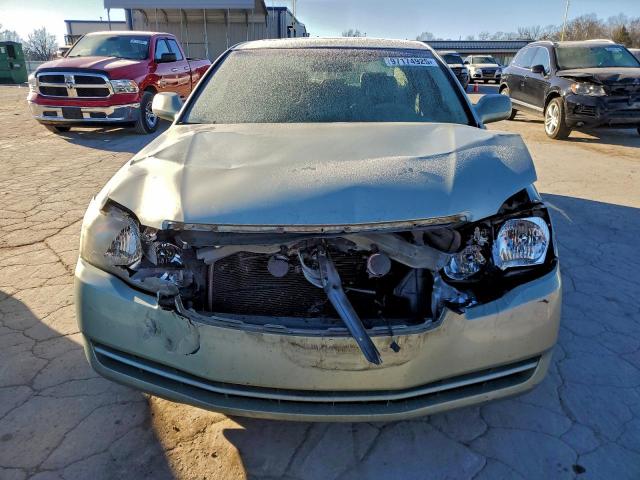 Toyota Avalon Xl Image 6