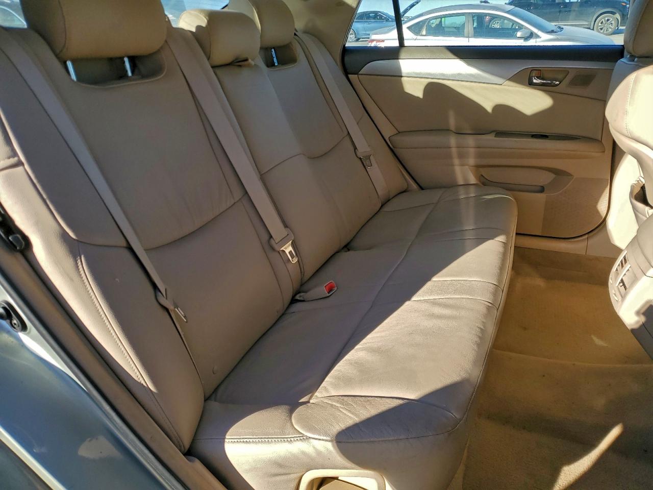 Toyota Avalon Xl Image 4