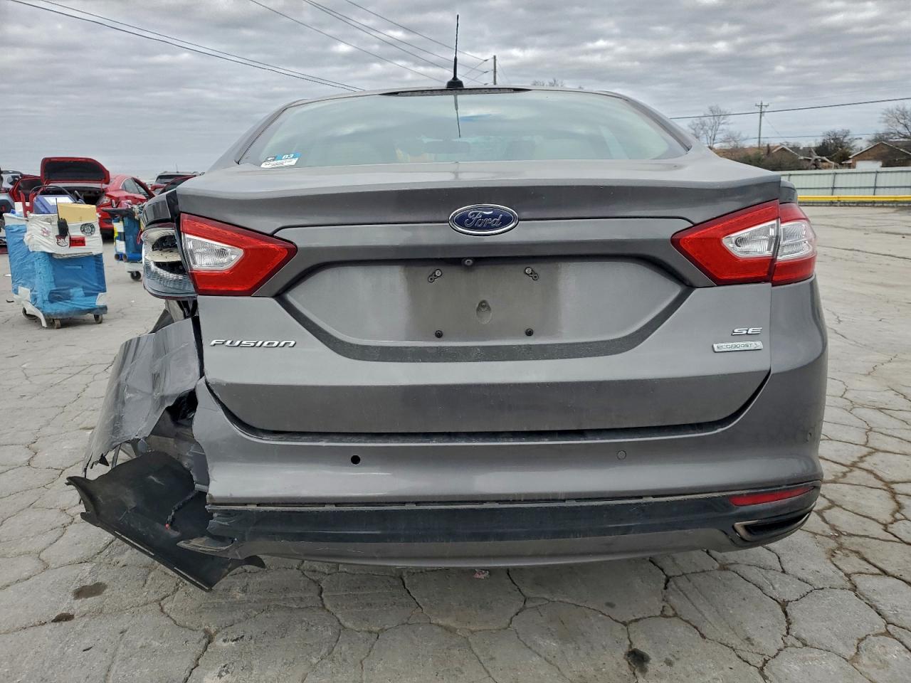 Ford Fusion Se Image 11