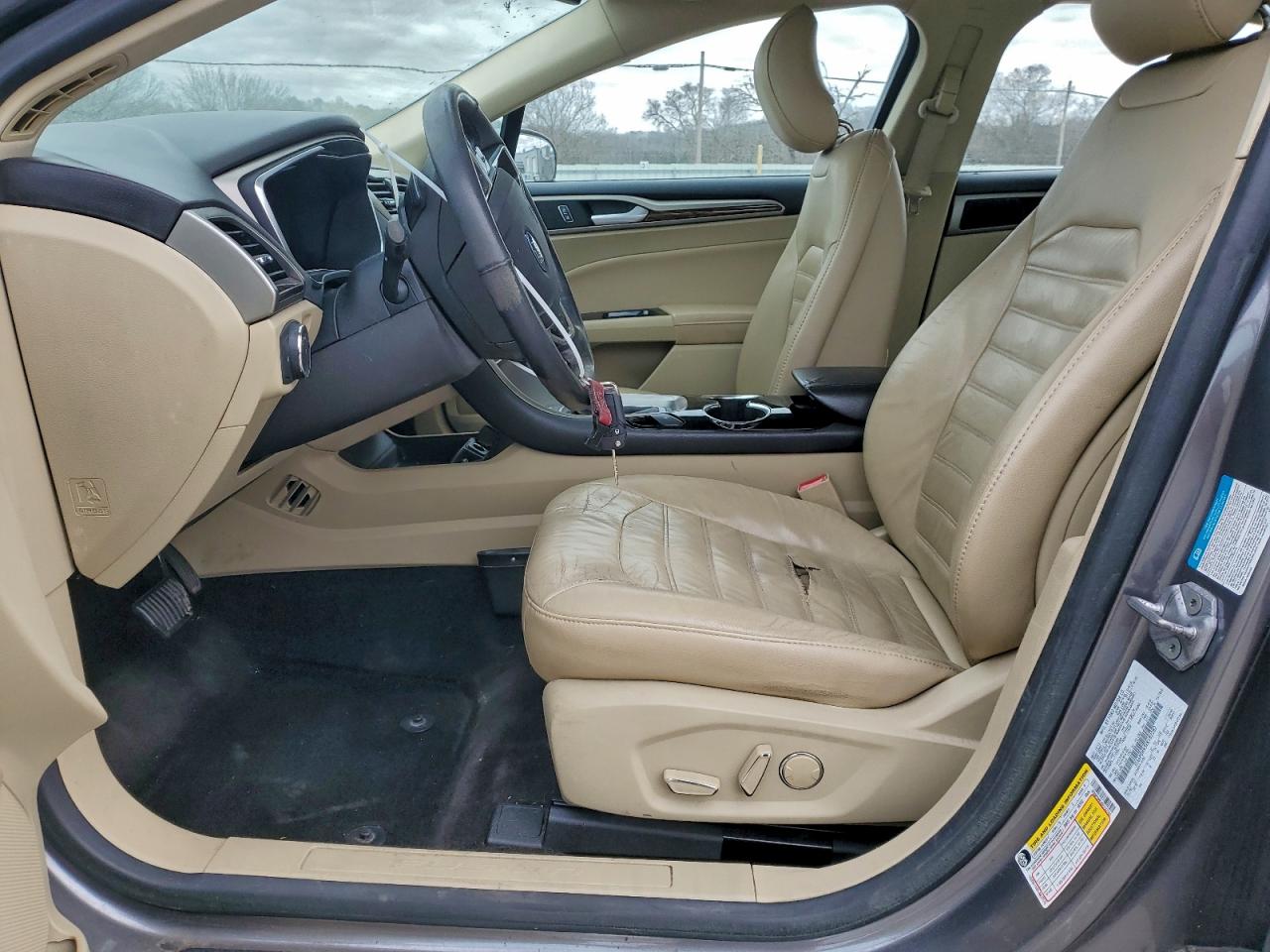 Ford Fusion Se Image 9