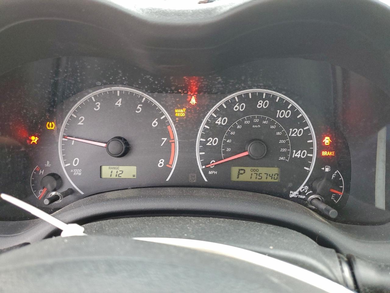 Toyota Corolla Base Image 10