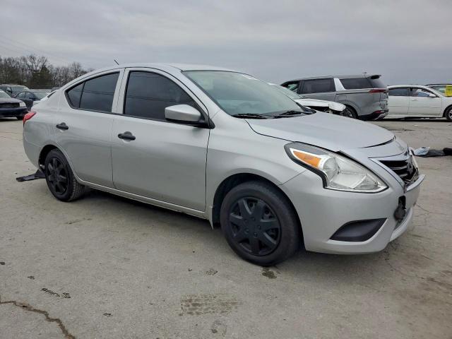 Nissan Versa S Image 4