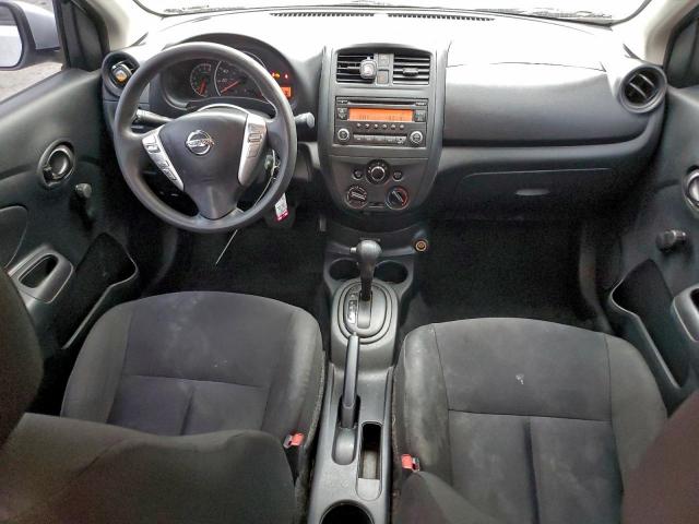 Nissan Versa S Image 3