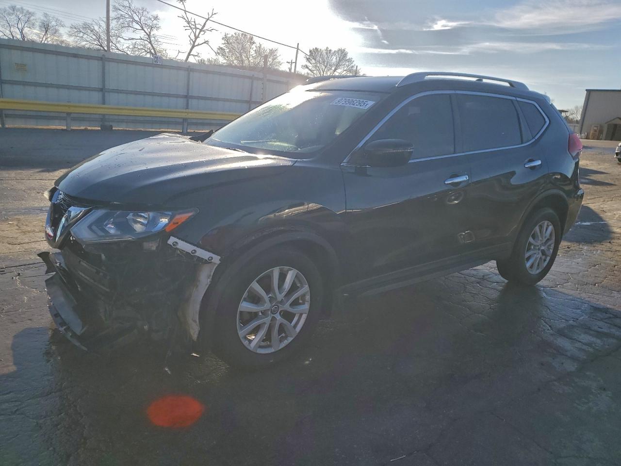 Nissan Rogue S Image 1