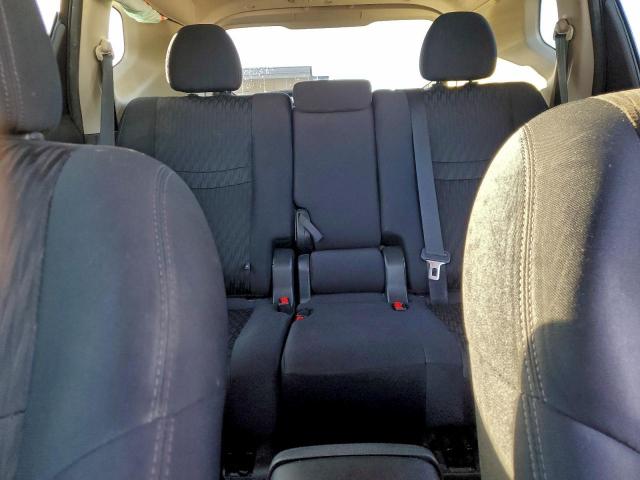 Nissan Rogue S Image 6