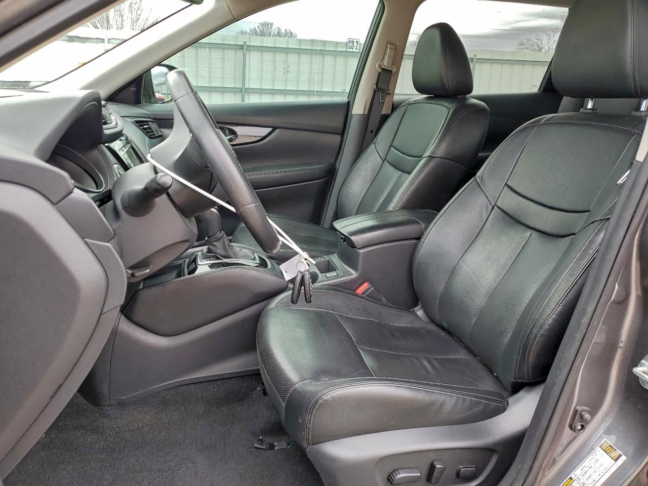 Nissan Rogue S Image 9