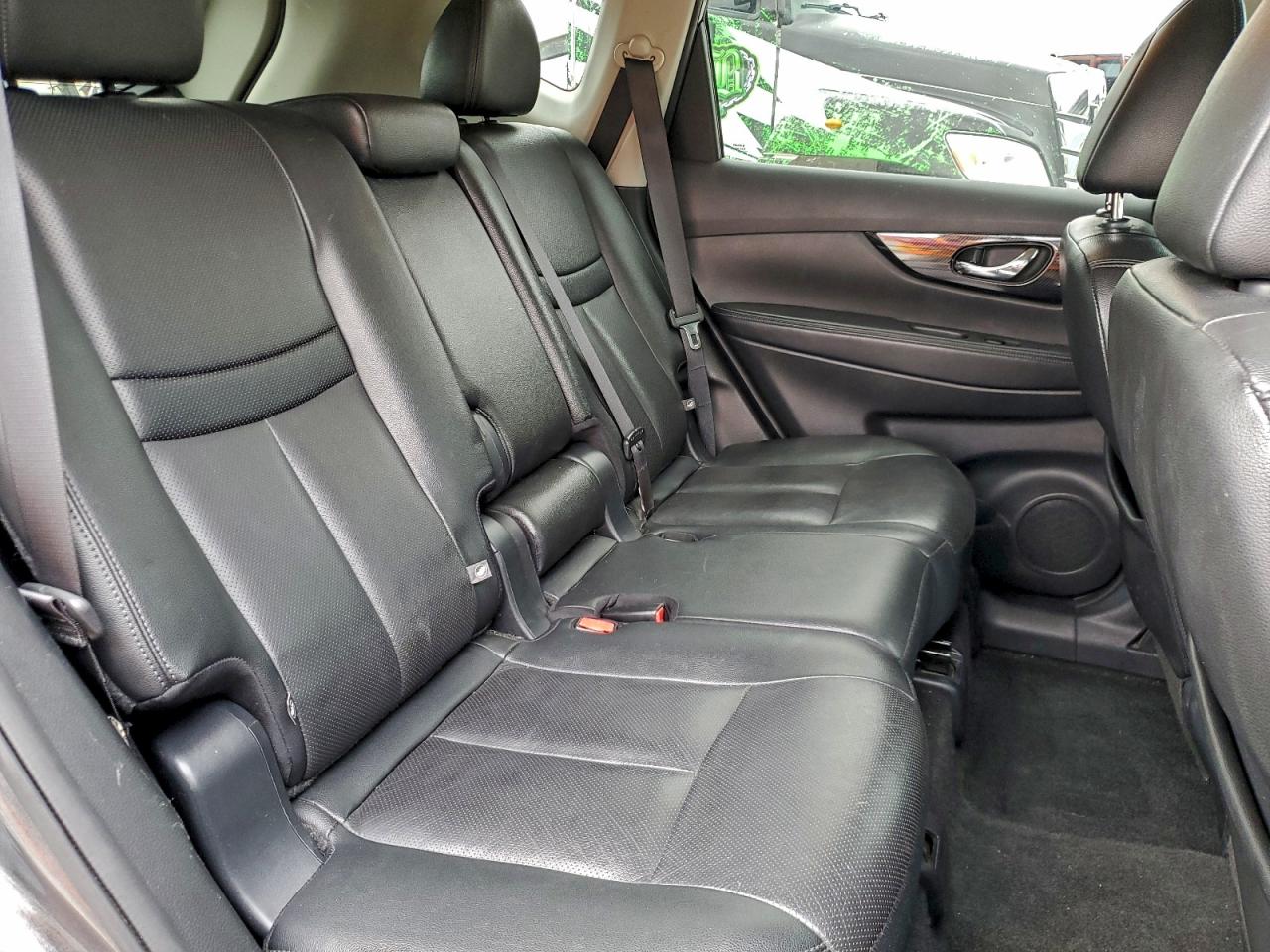 Nissan Rogue S Image 11