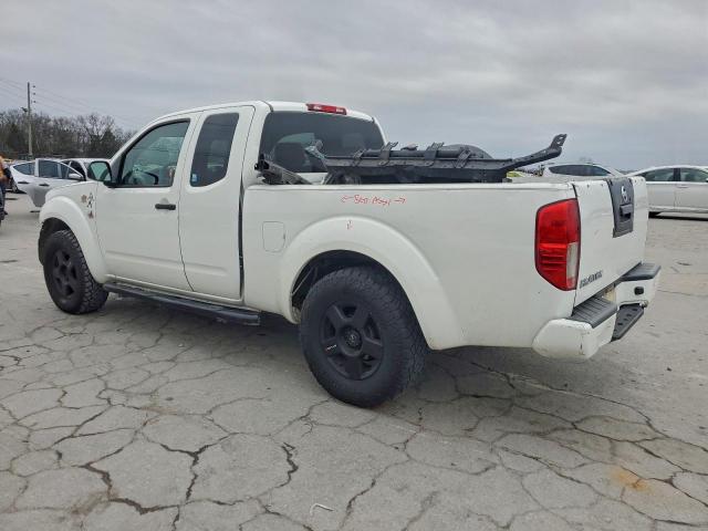 Nissan Frontier S Image 2