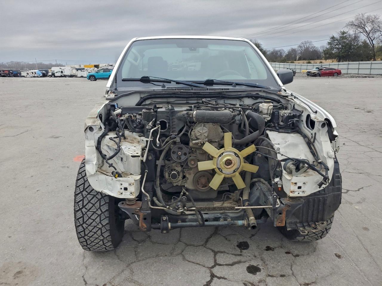 Nissan Frontier S Image 4