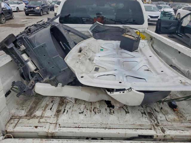 Nissan Frontier S Image 9