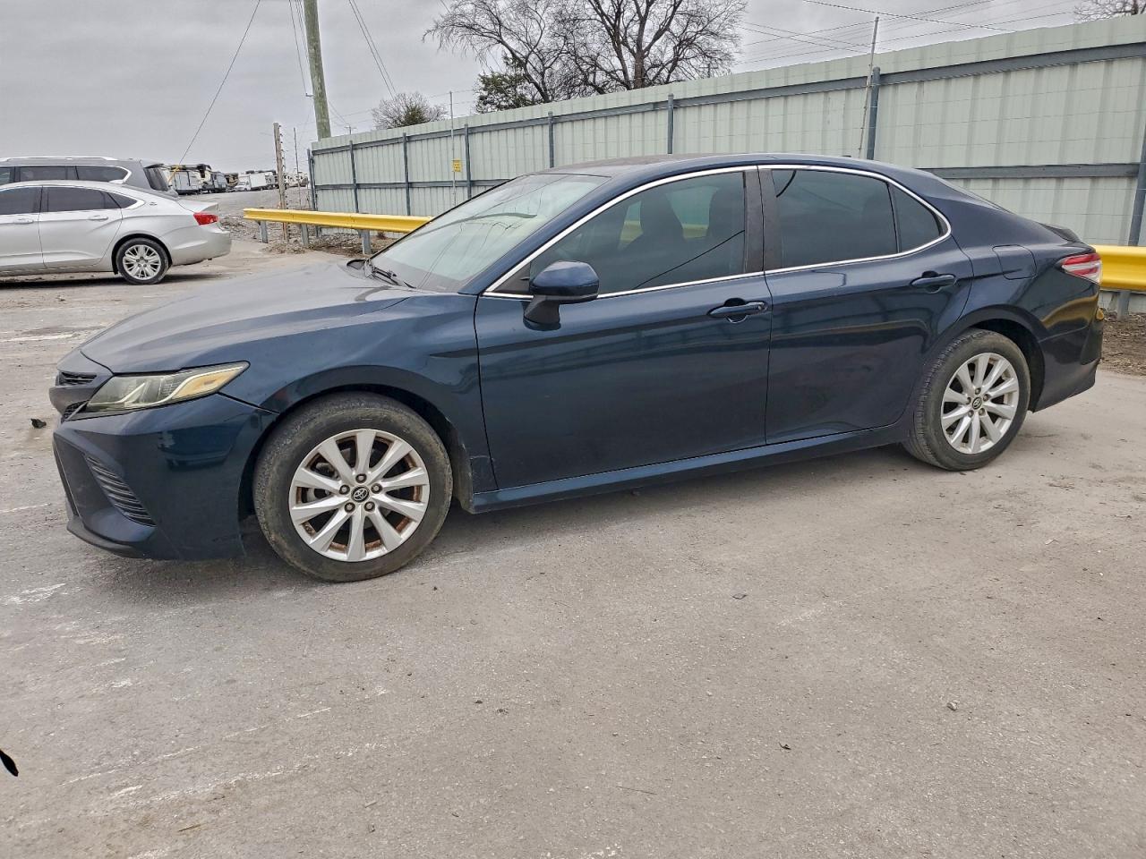 Toyota Camry L Image 1