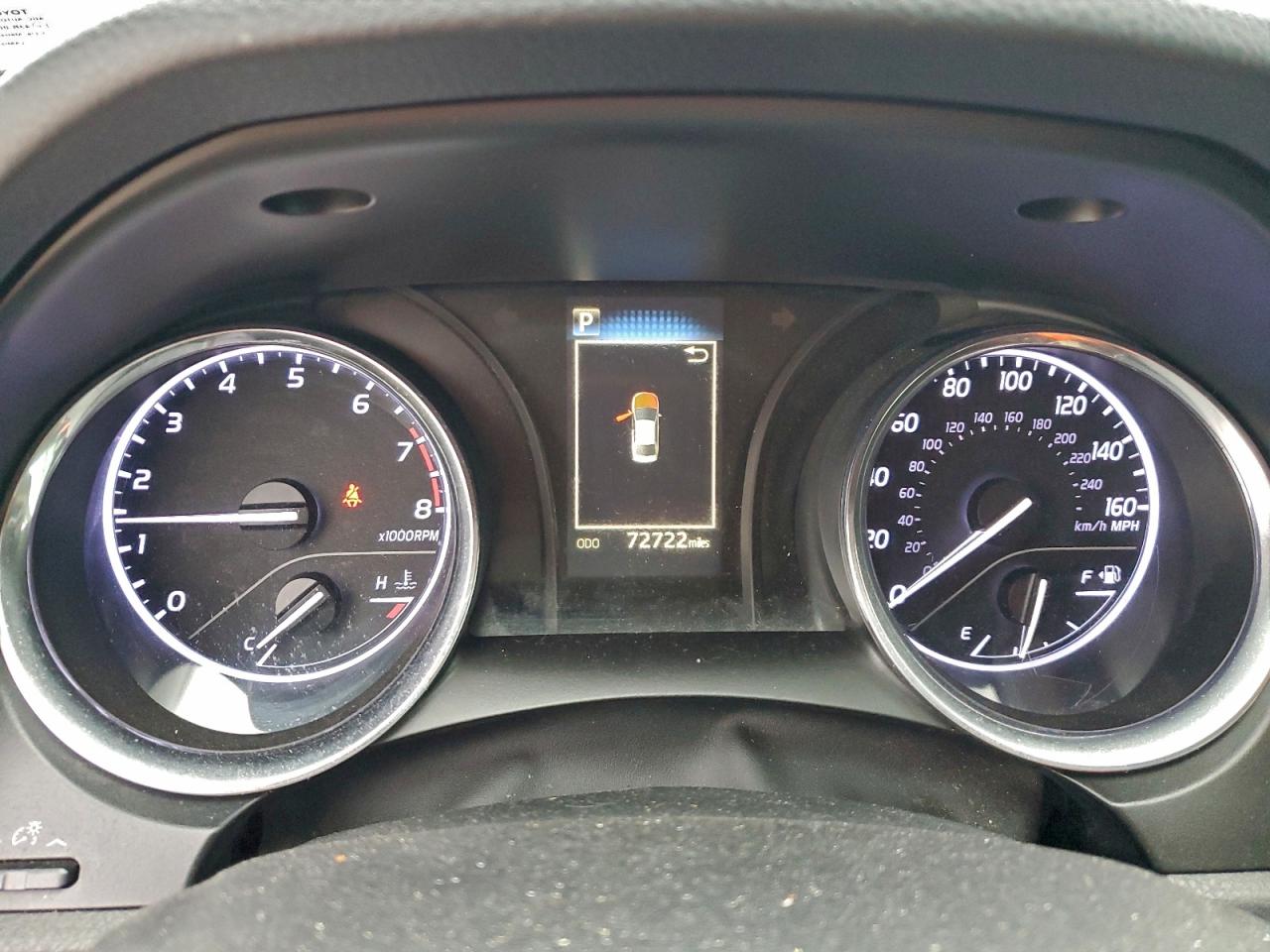 Toyota Camry L Image 8