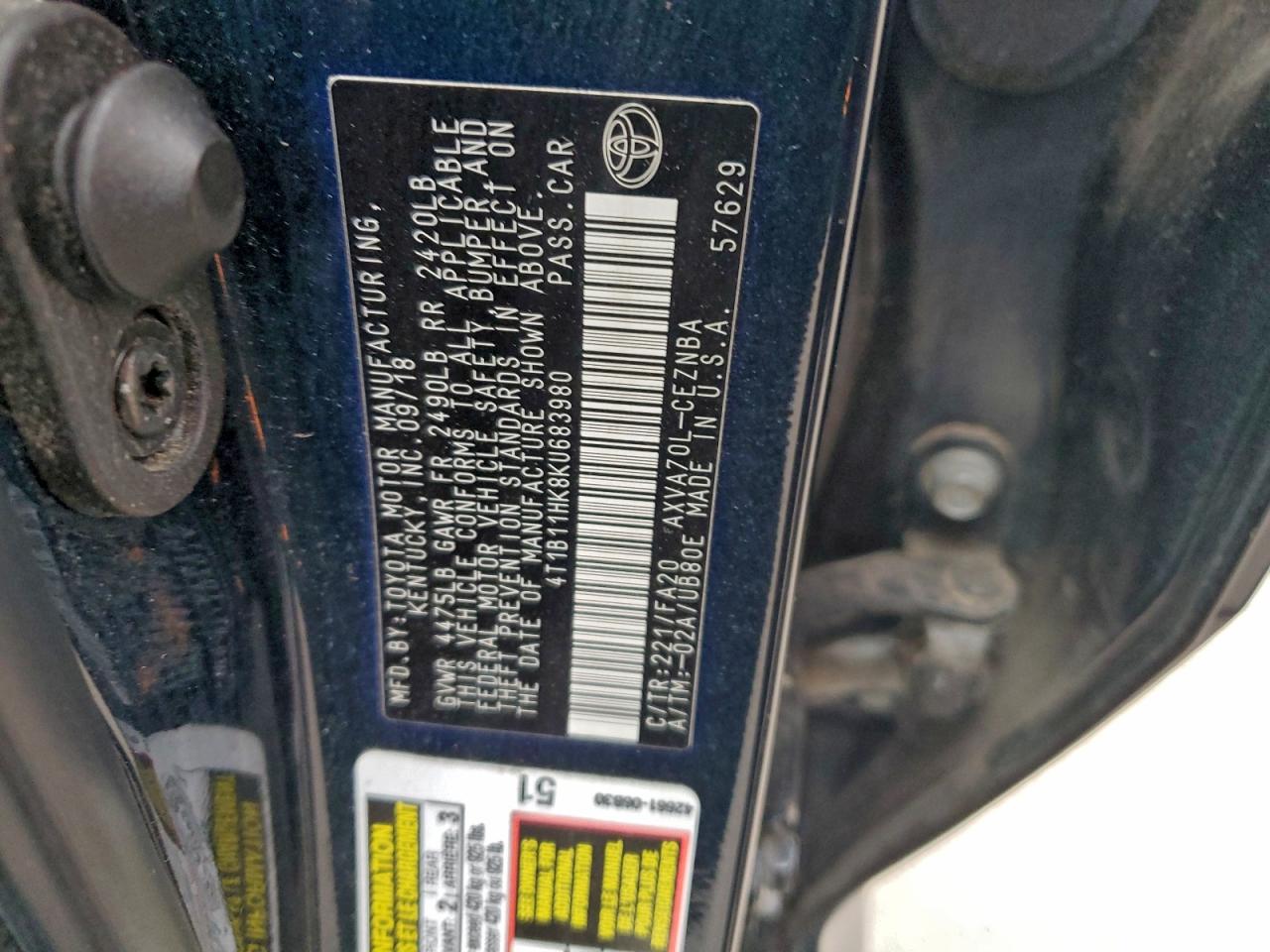 Toyota Camry L Image 10