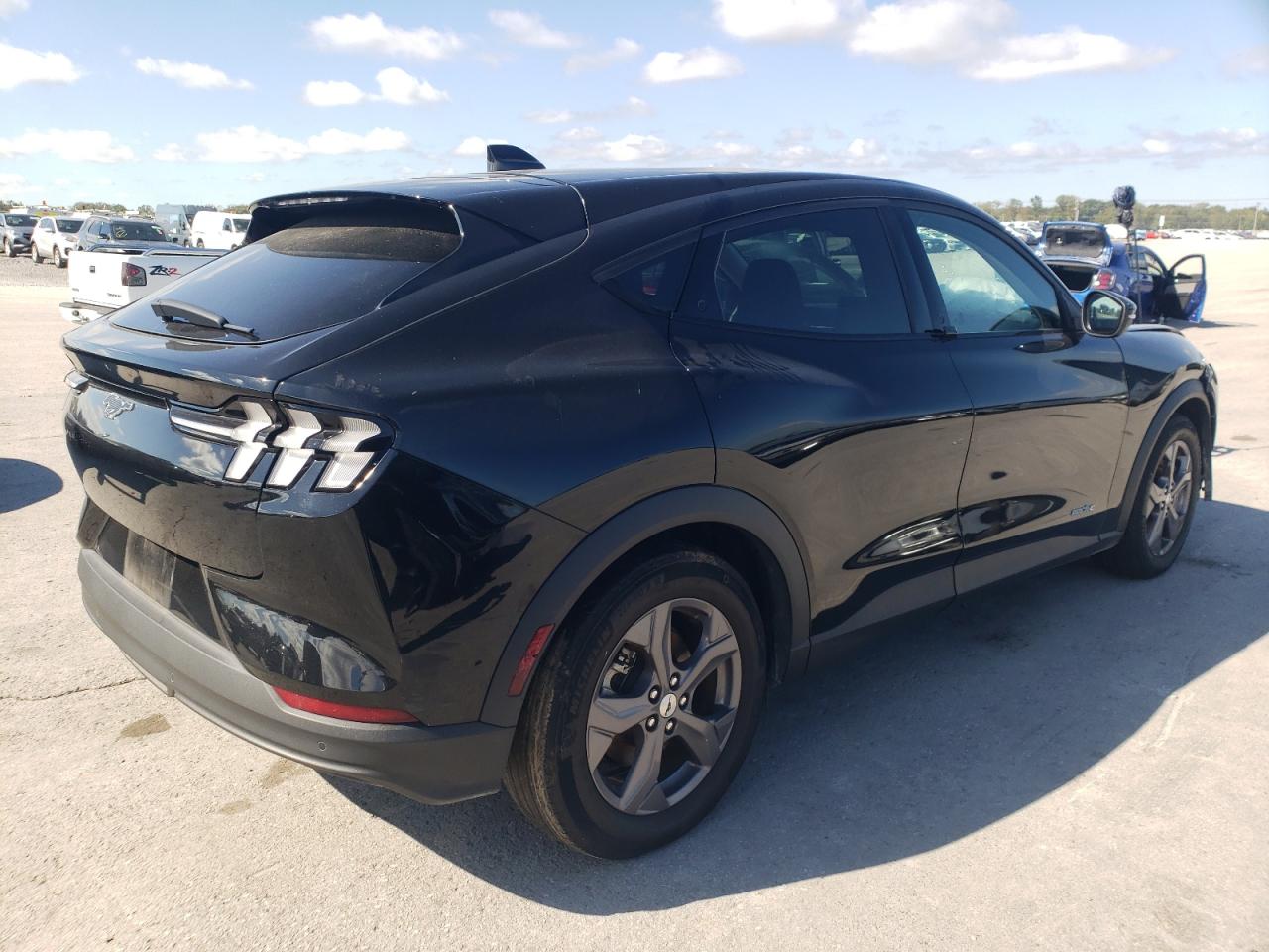 Ford Mustang Select Image 5