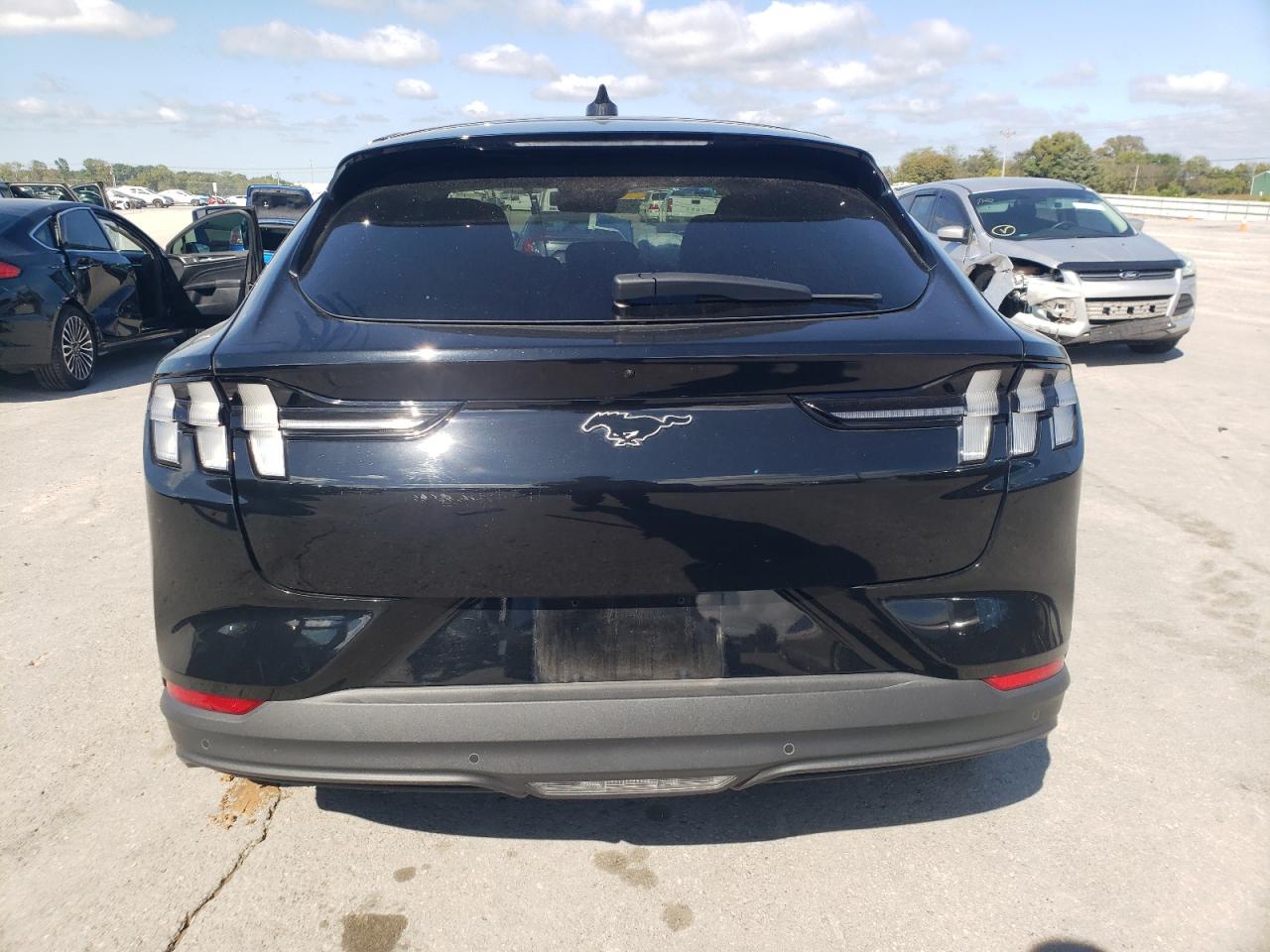 Ford Mustang Select Image 13