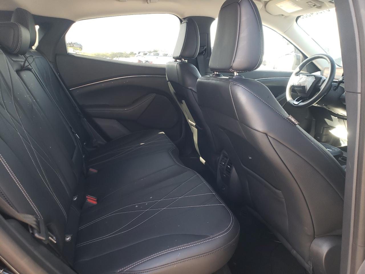 Ford Mustang Select Image 11